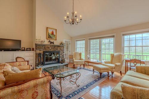 12 Beattie Ln, Manchestr Ctr, VT, 05255 | Card Image