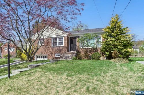 39 Glen Ave, Millburn, NJ, 07041-2041 | Card Image