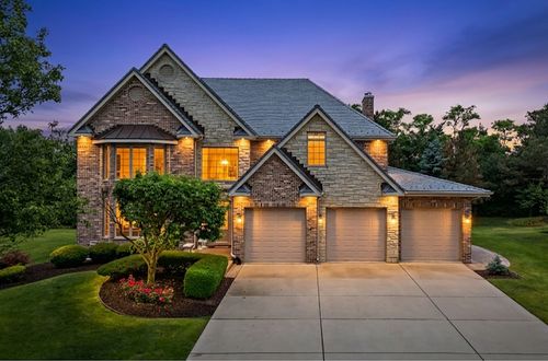 8136 Aberdeen Dr, Palos Heights, IL, 60463-2763 | Card Image