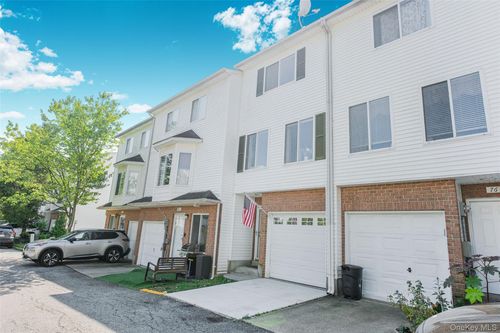 78 Amanda Ct, Staten Island, NY, 10312-6653 | Card Image