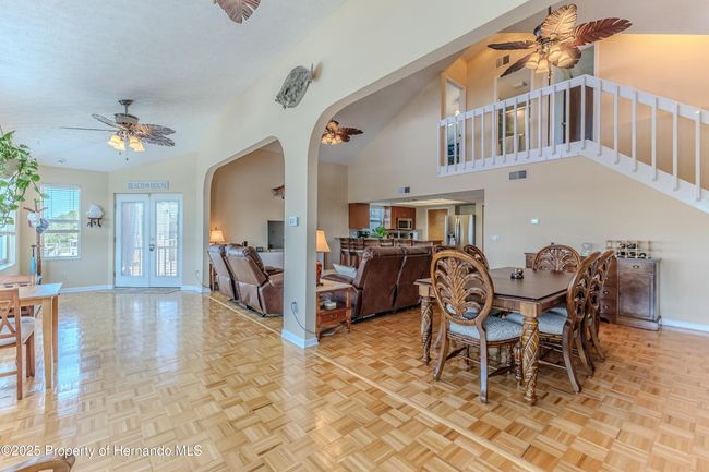 Open Floor Plan | Image 17