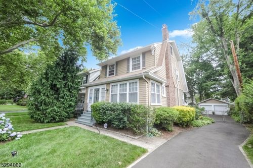 85 Carteret St, Glen Ridge, NJ, 07028-2003 | Card Image