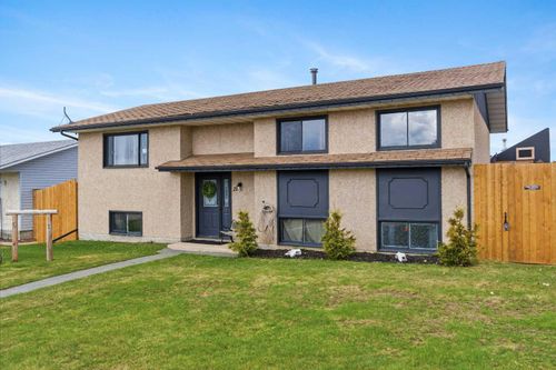 21 Pan Am St, Swan Hills, AB, T0G2C0 | Card Image