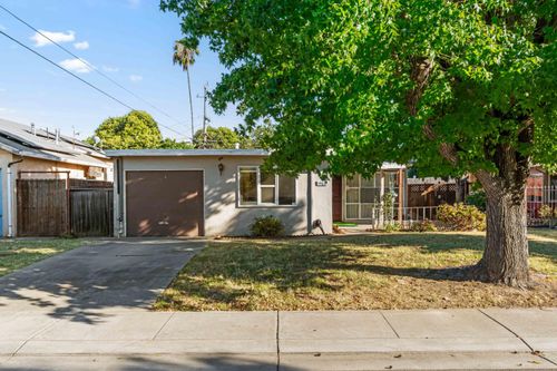 1960 La Jolla Dr, Stockton, CA, 95204-1639 | Card Image