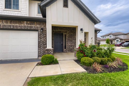 421 La Joya Pass, Leander, TX, 78641-5252 | Card Image