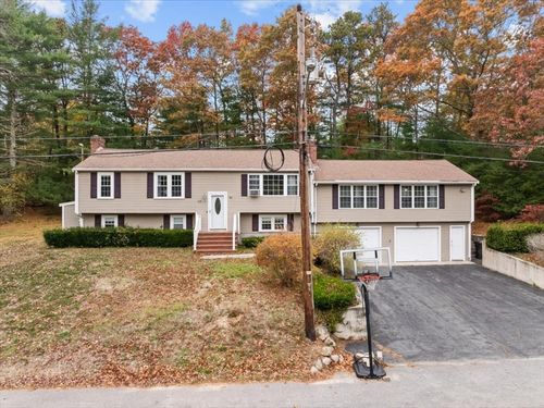 34 Surrey Dr, Plymouth, MA, 02360-4977 | Card Image