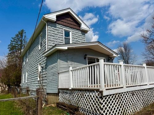 668 1/2 Addison St, Washington, PA, 15301-5686 | Card Image