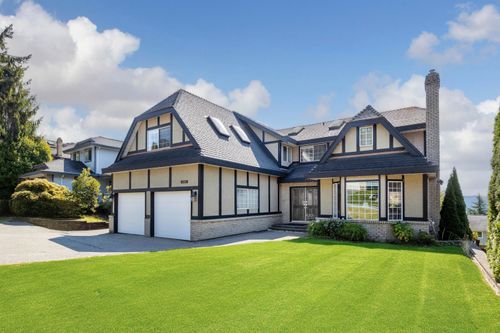 {{alt}} | Card Image