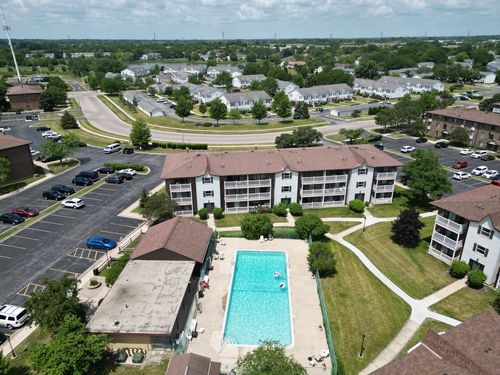 10-185 Gregory St, Aurora, IL, 60504-4146 | Card Image