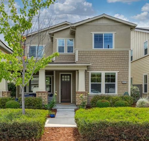 2032 Cannery Loop, Davis, CA, 95616-0775 | Card Image
