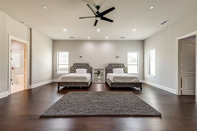 7281 Waters Edge Dr, House other with 5 bedrooms, 4 bathrooms and null parking in The Colony TX | Image 18