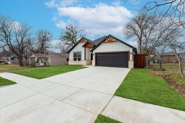 225 West Pl, House other with 3 bedrooms, 2 bathrooms and null parking in White Settlement TX | Image 6