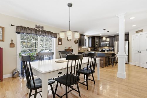 13 Dow Rd, Mont Vernon, NH, 03057-1715 | Card Image