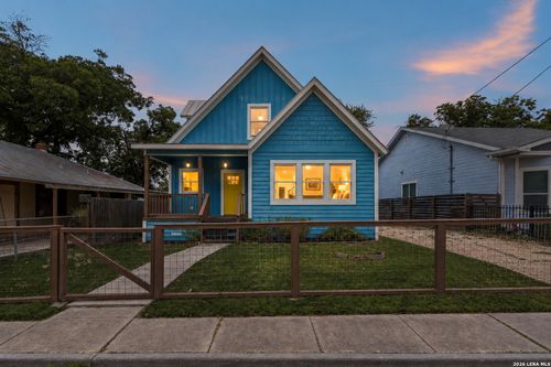 319 Burleson, San Antonio, TX, 78202-1806 | Card Image