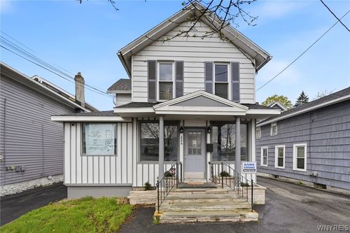 224 Ellicott St, Batavia, NY, 14020-3509 | Card Image