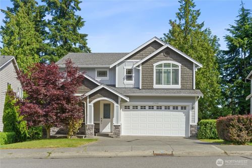17445 Ne 28th St, Redmond, WA, 98052-6241 | Card Image