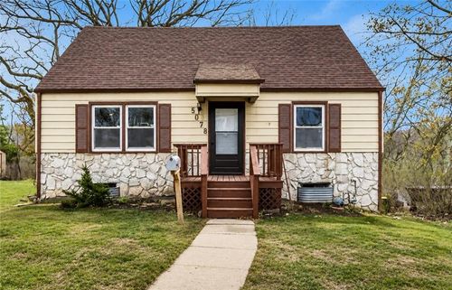 5078 Glenside Dr, Kansas City, MO, 64129-2811 | Card Image