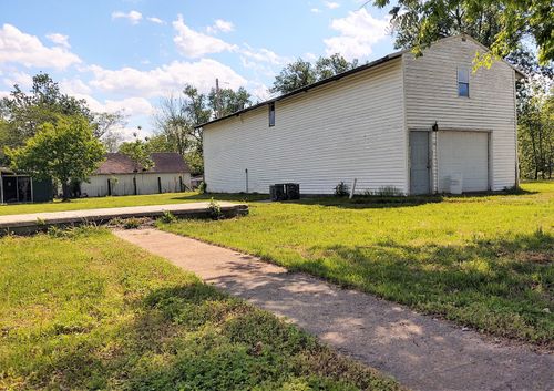 288 E Illinois Ave, Shawneetown, IL, 62984-3232 | Card Image