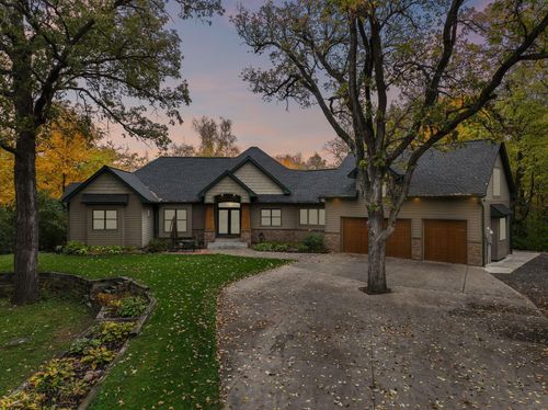 34439 Northbrook Ave, Lindstrom, MN, 55045-8977 | Card Image