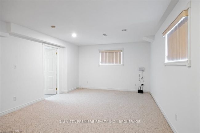 2812 Southridge St, House other with 4 bedrooms, 0 bathrooms and 2 parking in Windsor ON | Image 19