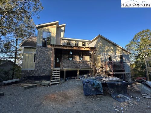 206 Spruce Pine Trl, Blowing Rock, NC, 28605-9987 | Card Image