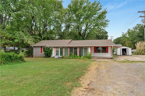 11613 S Wedington Blacktop Rd, Lincoln, AR, 72744-9097 | Card Image