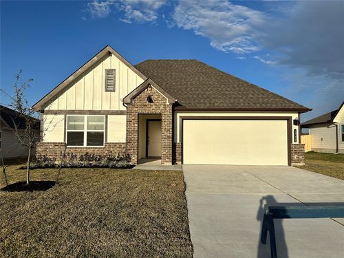 1722 San Jacinto Dr, Brenham, TX, 77833-1495 | Card Image