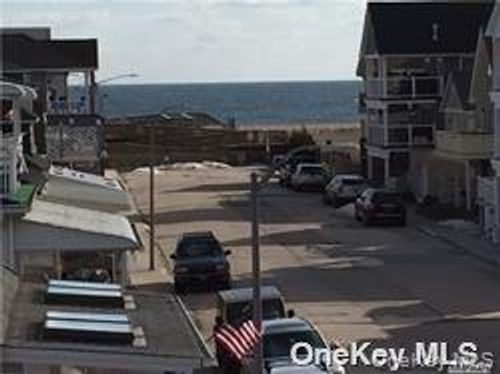 upper-42 Illinois Ave, Long Beach, NY, 11561-1112 | Card Image
