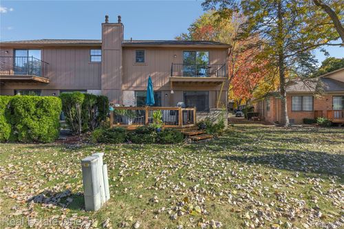 1858 Allenway Ct, Rochester Hills, MI, 48309-3313 | Card Image