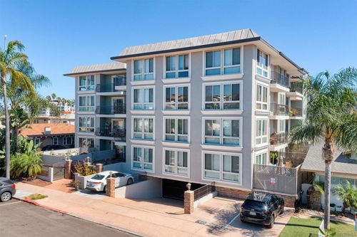 1f-3939 Illinois, San Diego, CA, 92104 | Card Image