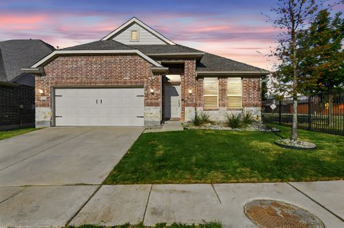 7645 Spring Dr, Haltom City, TX, 76148-2497 | Card Image