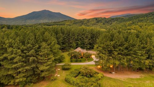 1553 Foxfire Lane, Bedford, VA, 24523 | Card Image