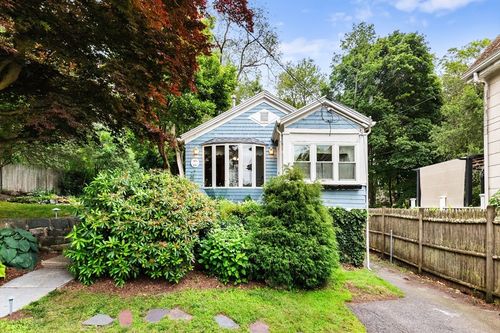 47 Rockdale Ave, Lynn, MA, 01904-1960 | Card Image
