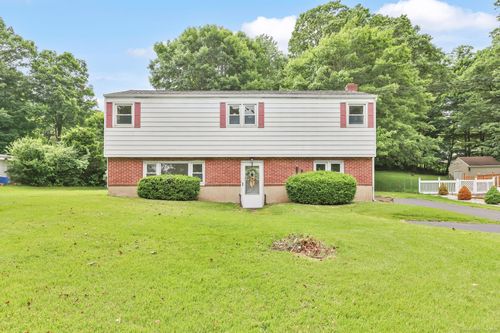 4 S Ridgeland Road, Wallingford, CT, 06492 | Card Image