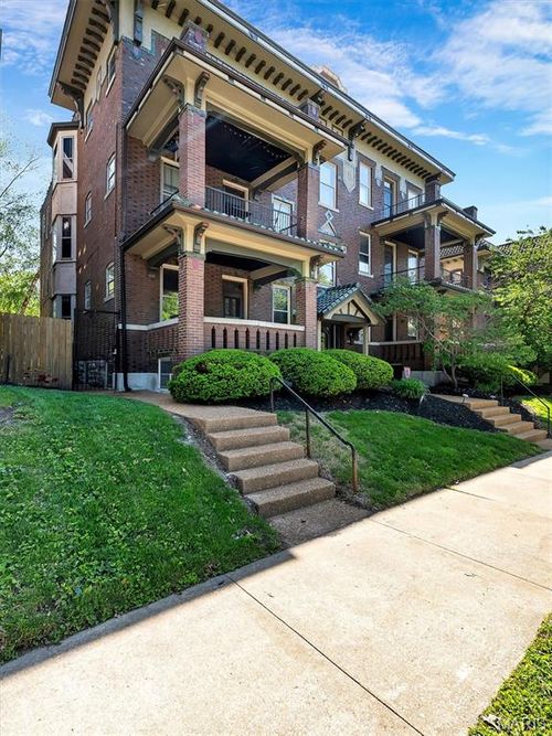 2w-3548 Victor St, Saint Louis, MO, 63104-1760 | Card Image