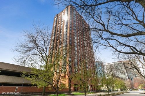 1101-901 S Plymouth Ct, Chicago, IL, 60605-2010 | Card Image