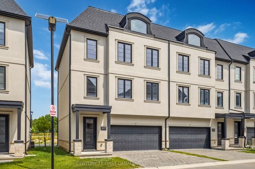 377 Callaway Rd, London, ON, N6G2N1 | Card Image