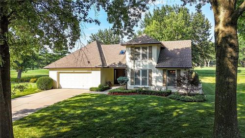 12729 Sagamore Rd, Leawood, KS, 66209-1614 | Card Image