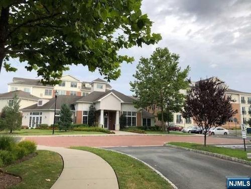 3201 The Plz, Tenafly, NJ, 07670-1044 | Card Image