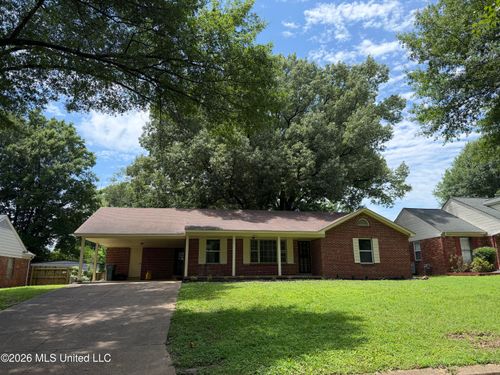 8667 Chesterfield Dr, Southaven, MS, 38671-2415 | Card Image