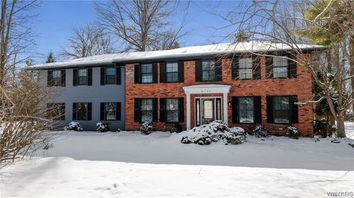 8135 Clarherst Dr, East Amherst, NY, 14051-1519 | Card Image