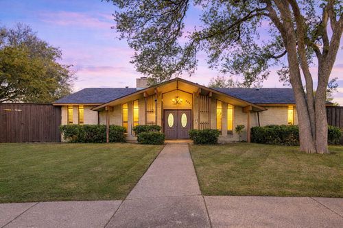 3731 Truesdell Pl, Dallas, TX, 75244-7032 | Card Image