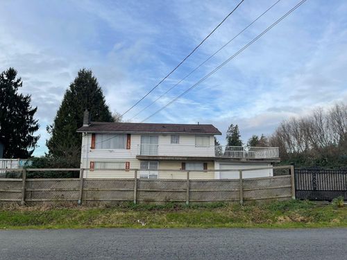 6115 9th Avenue, Burnaby, BC, V3N2T4 | Card Image