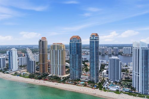 3906-17901 Collins Ave, Sunny Isles Beach, FL, 33160-5679 | Card Image