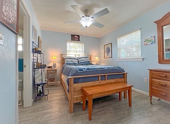Master Bedroom | Image 19