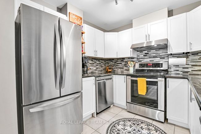 1 - 5 Timberview Way, Condo with 2 bedrooms, 3 bathrooms and 1 parking in Nepean ON | Image 16