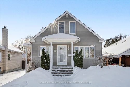 126 Vachon Avenue, Vanier and Kingsview Park, ON, K1L5S8 | Card Image