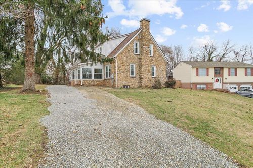 1705 Brad Ct, Salem, VA, 24153-4872 | Card Image