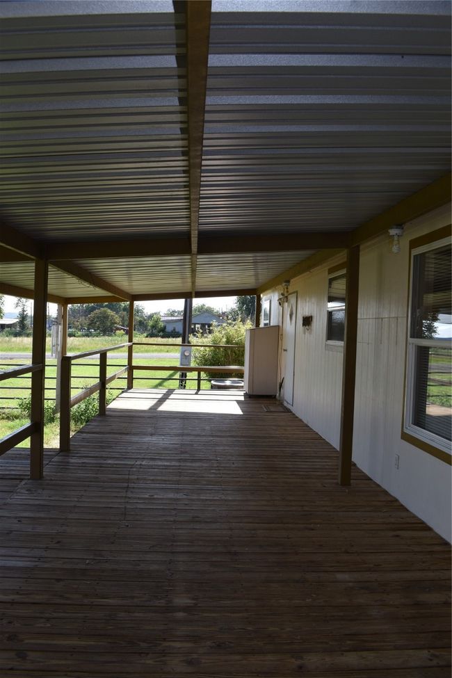 1301 E Pontotoc St, House other with 3 bedrooms, 2 bathrooms and null parking in Mason TX | Image 5
