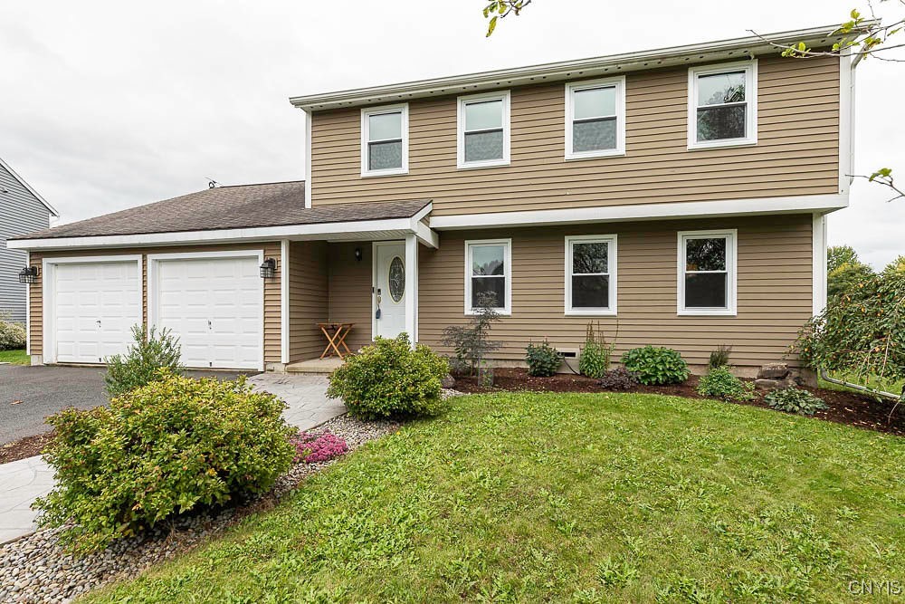 Mayfair Cir, Liverpool, NY 13090